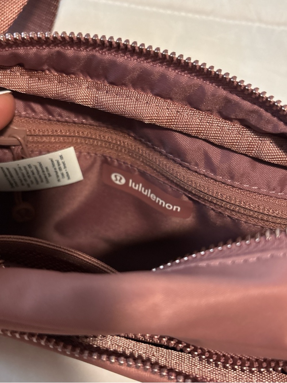 lululemon rose mauve small zip pouch with interior pocket - Picture 2 of 5